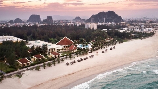 Centara-Sandy-Beach-Resort-Danang-Vietnam-640x480